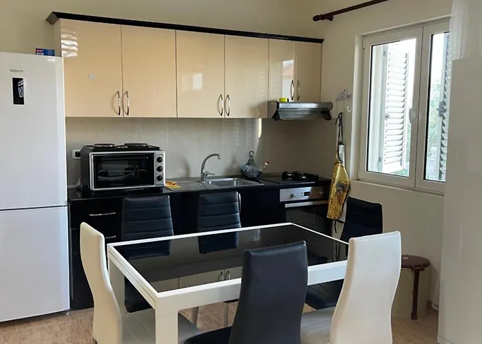 Sunshine 公寓 Velipojë